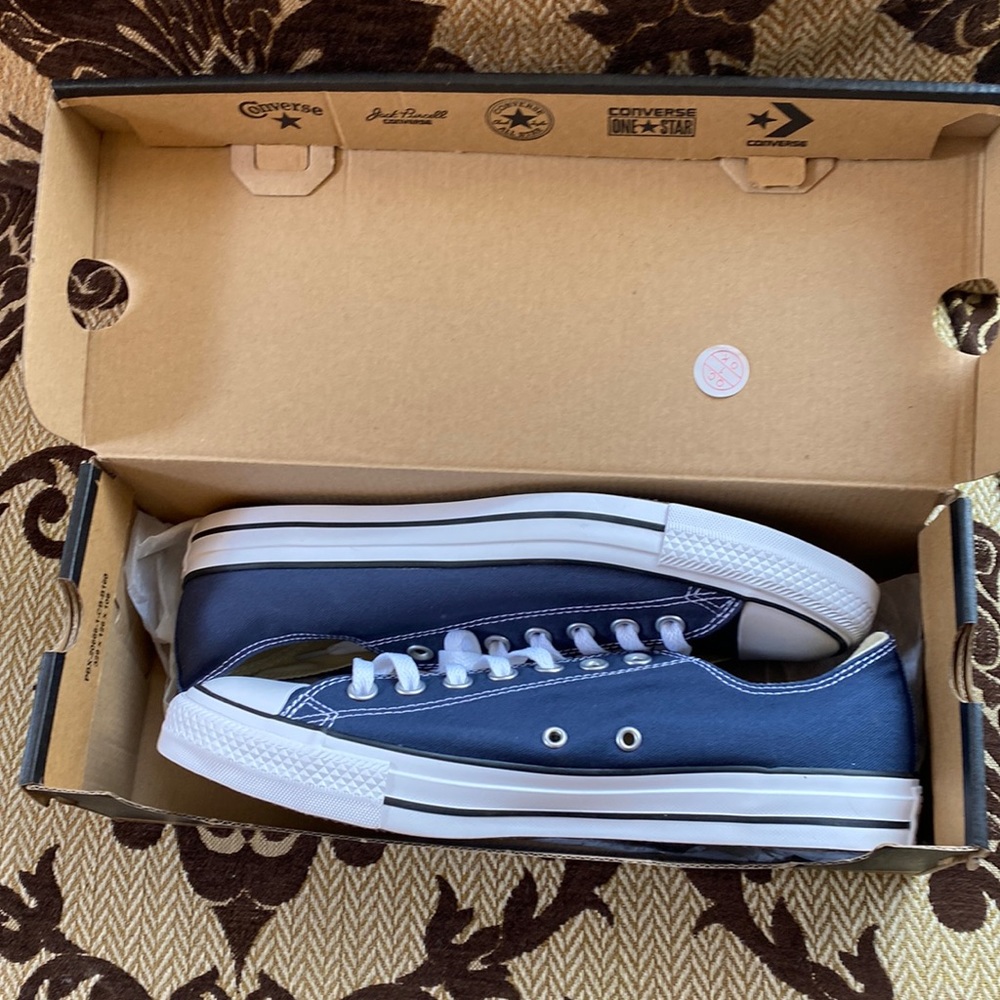 Converse UNISEX All Star Ox Navy Mens 8.5 Ladies 10.5 New in Box